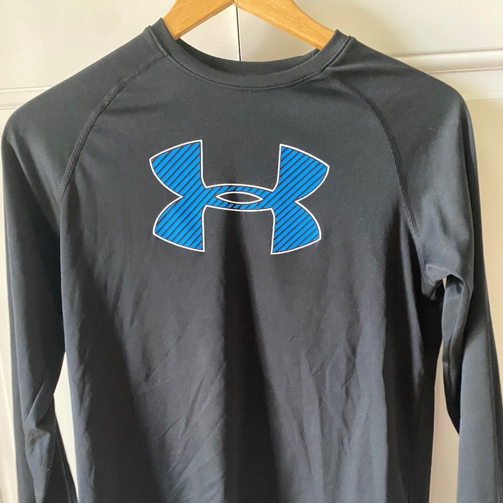 Under Armour Heat Gear Boys Youth large Dry Fit shirt Black
